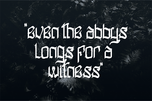 Lycolips Font - Featured Image